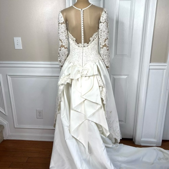 Oleg Cassini Off White Beaded Bodice Long Sleeves Trumpet Wedding Dress Size 8 - Picture 7 of 10